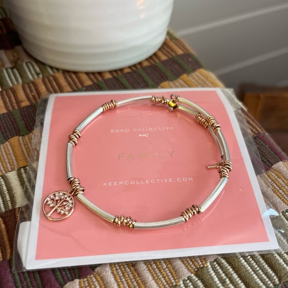 π KEEP Collective Inspo Bracelet by Stella & Dot, with tree of life charm, New - Picture 2 of 9